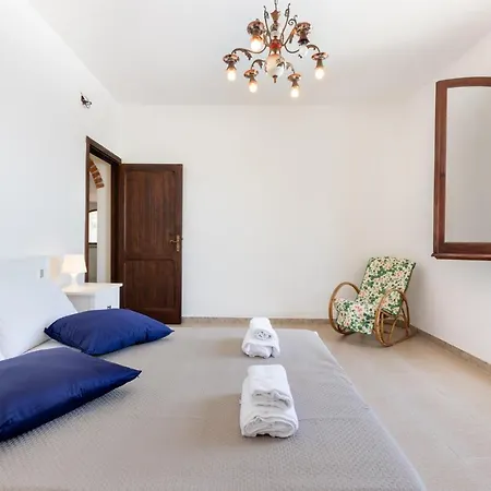 Ninnedda Holiday home *